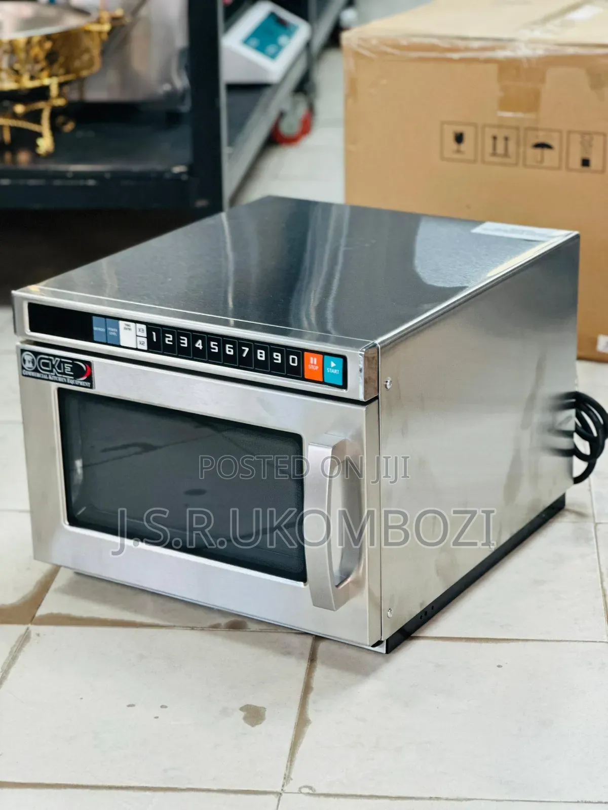 Commercial Microwave Oven