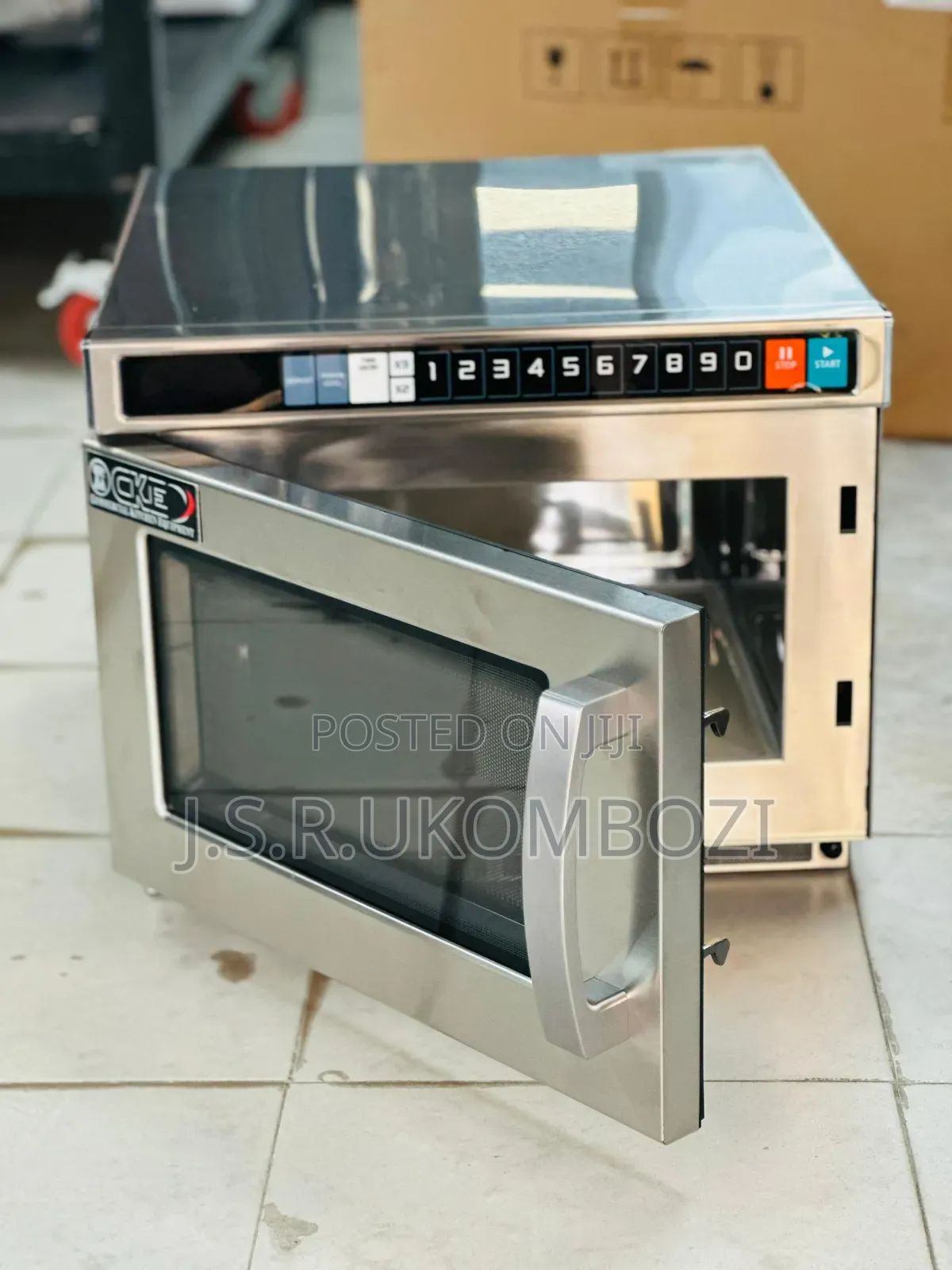 Commercial Microwave Oven
