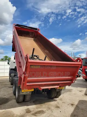 2006 Scania Tipper P380