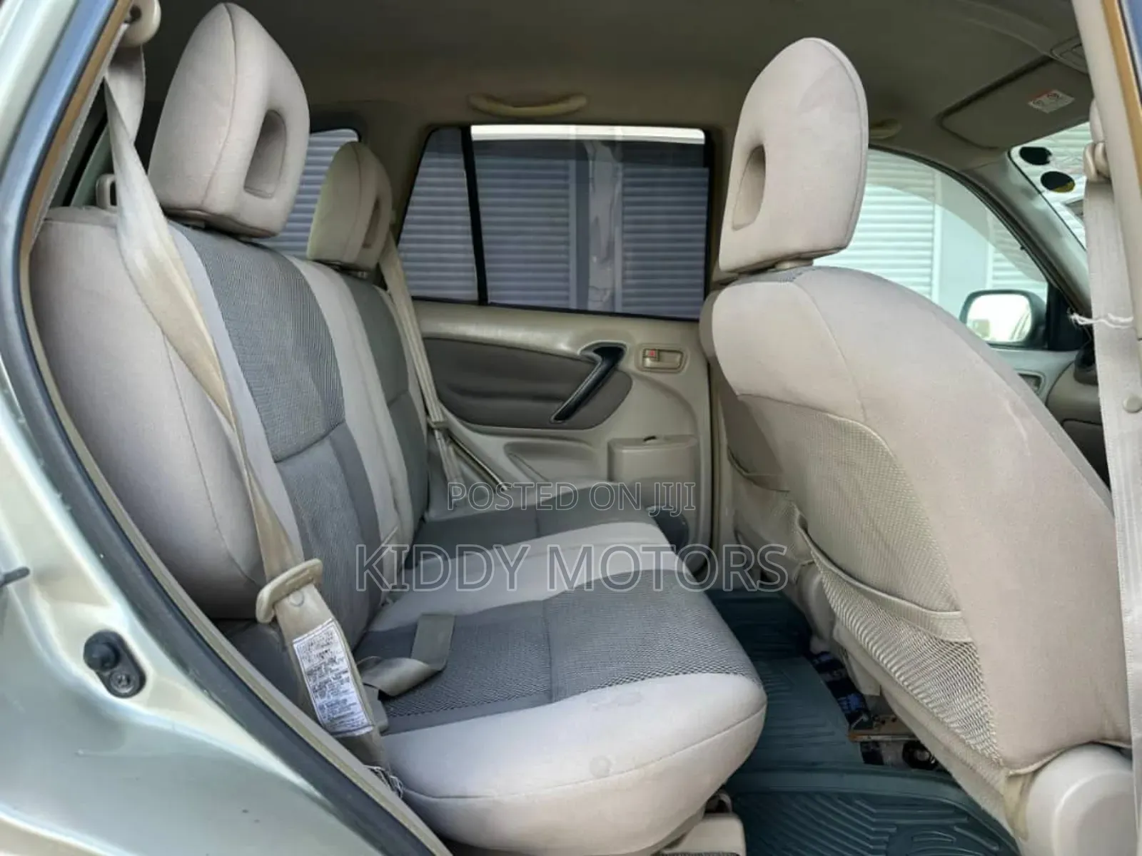 Toyota RAV4 Automatic 2003 Silver