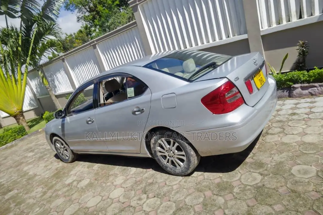 Toyota Premio 2005 Silver