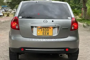 Mazda Verisa 2010 Gray