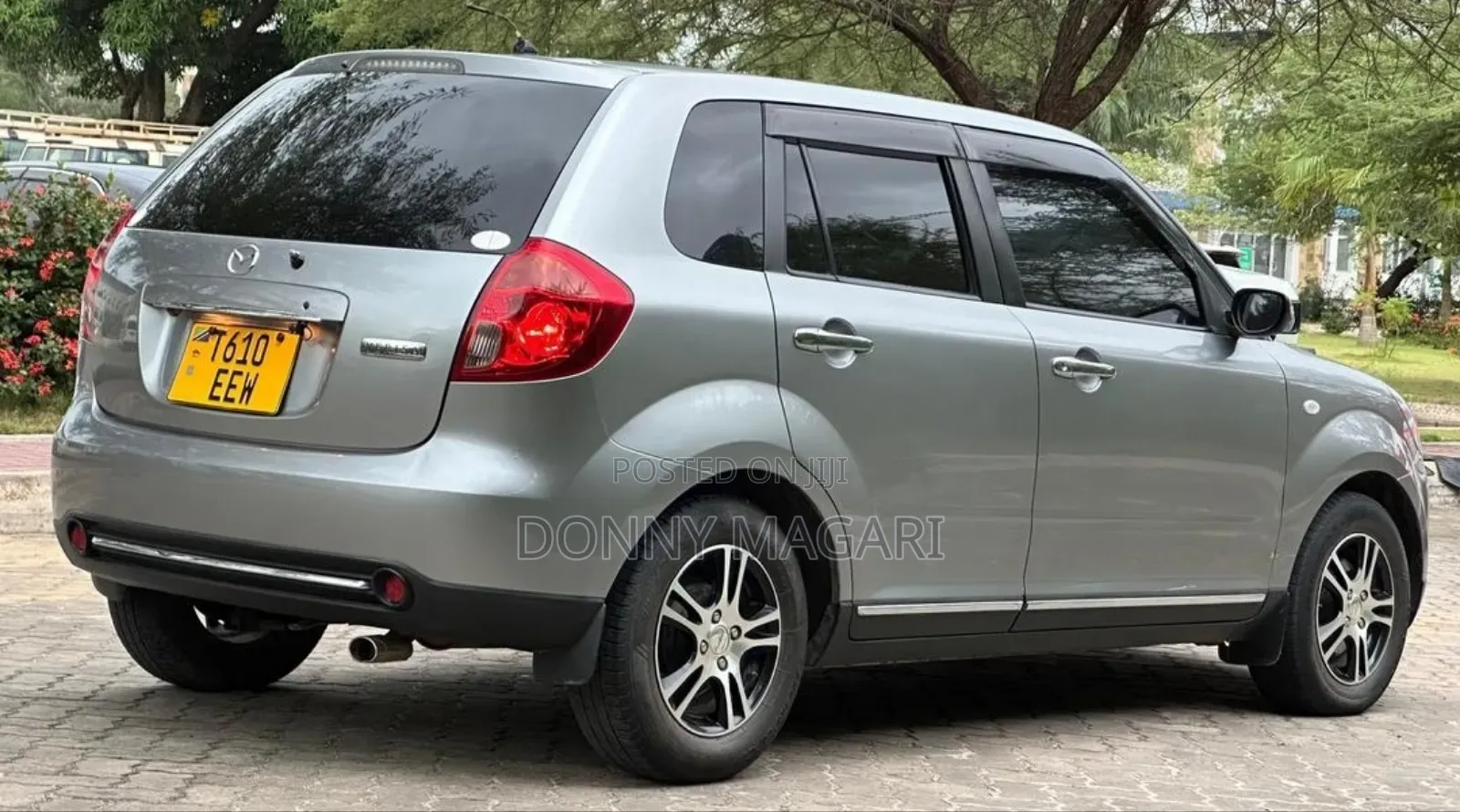Mazda Verisa 2010 Gray