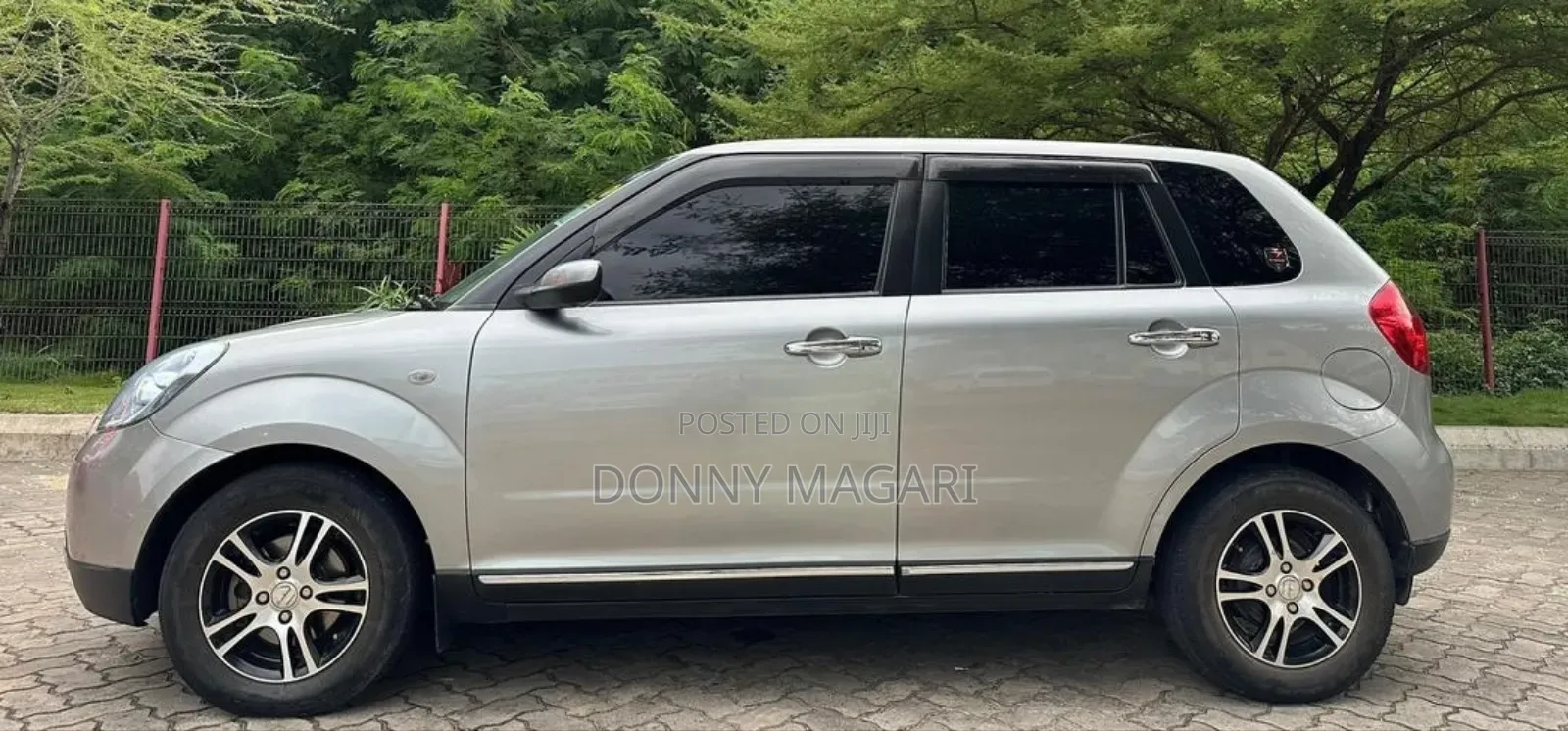 Mazda Verisa 2010 Gray