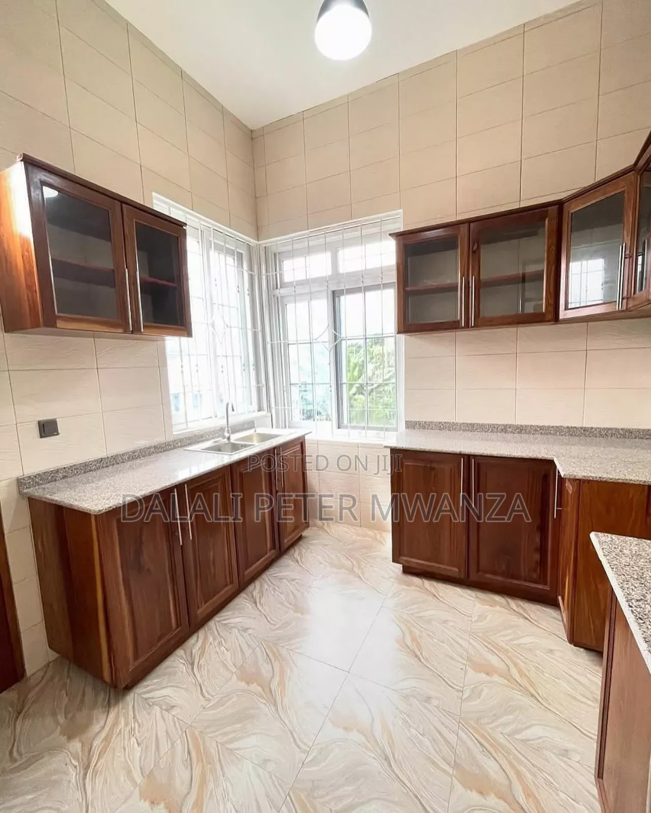 5bdrm House in Rock City, Ilemela for rent