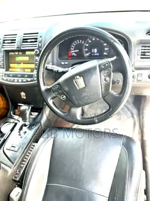 Toyota Crown 2009 Silver