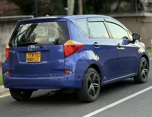 Toyota Ractis 2014 Blue