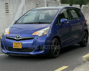 Toyota Ractis 2014 Blue