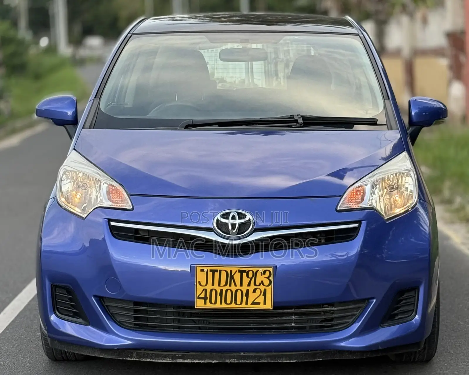 Toyota Ractis 2014 Blue