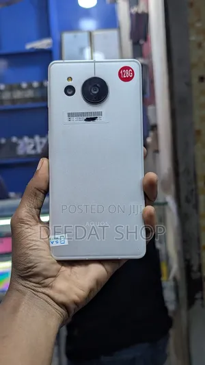 Photo - Sharp Aquos sense7 plus 128 GB Silver