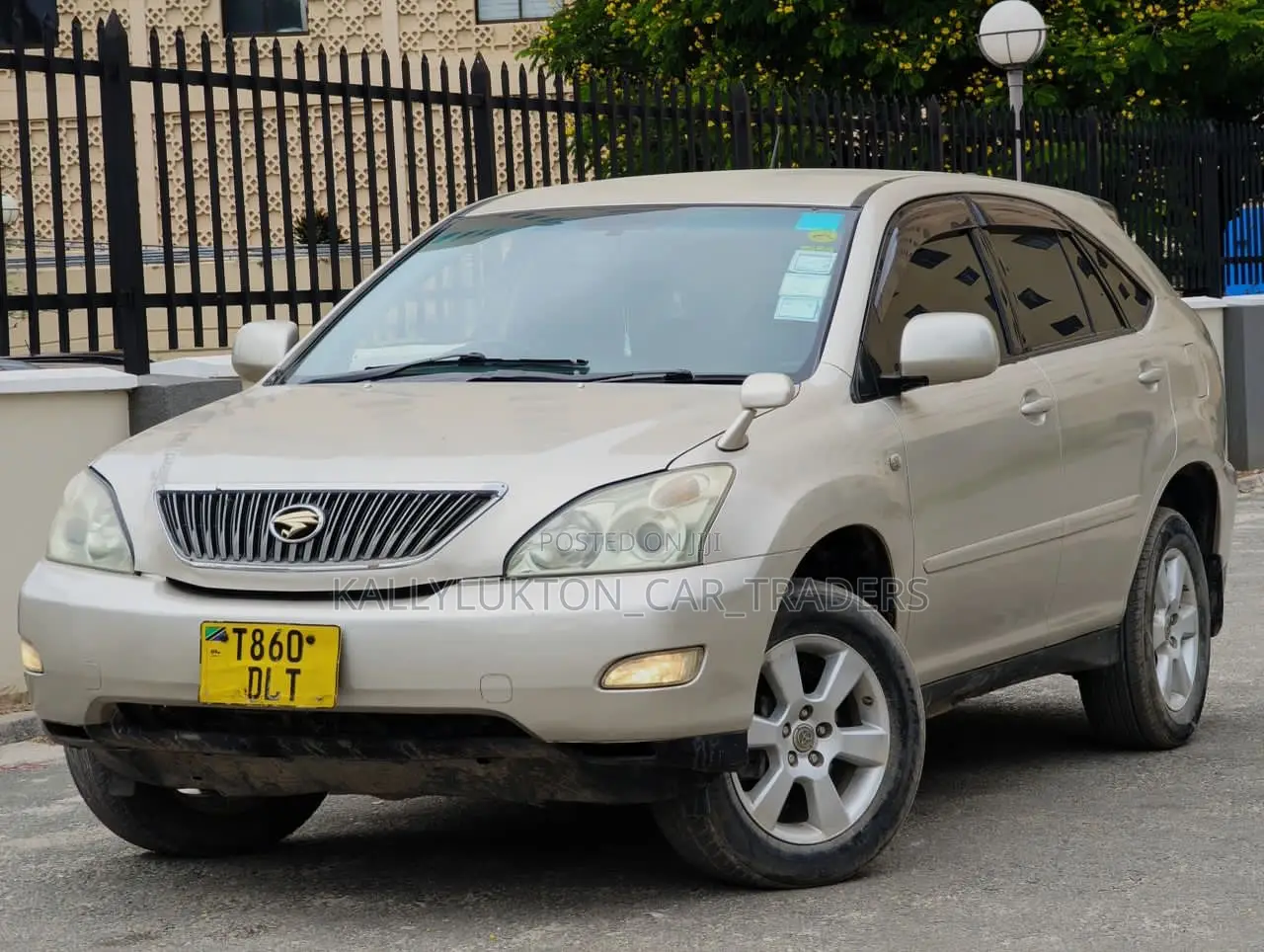 Toyota Harrier 2006 Silver