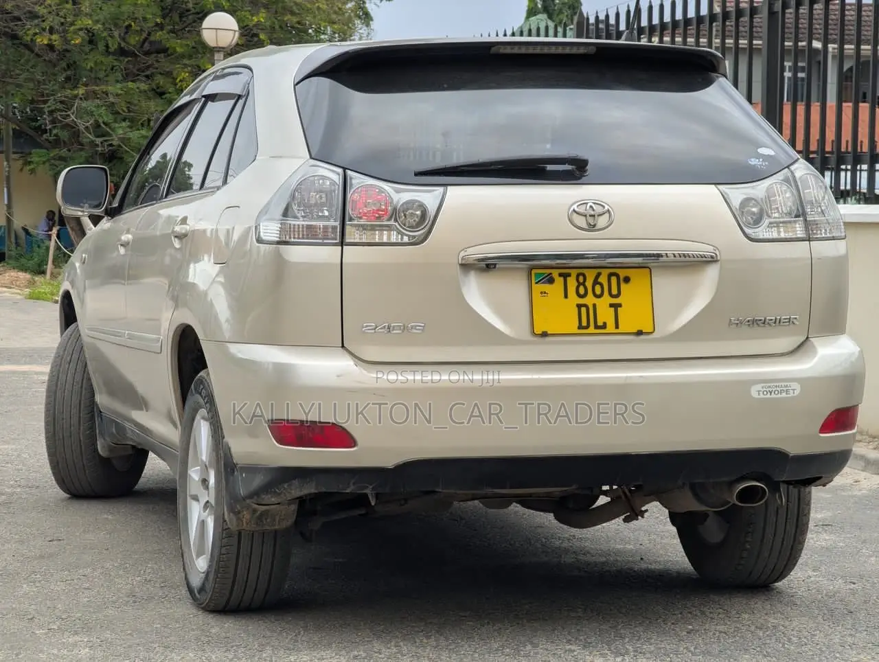 Toyota Harrier 2006 Silver