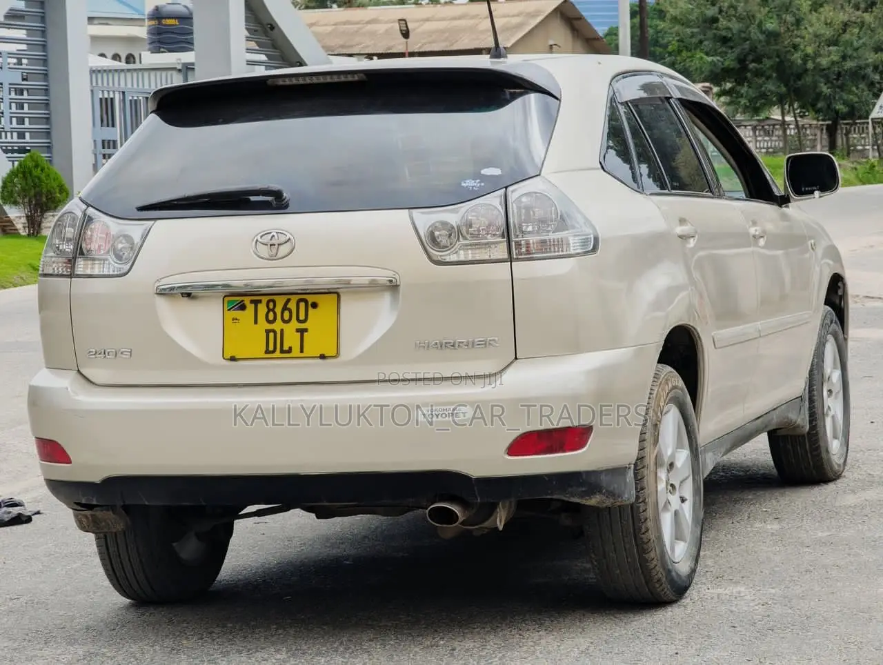 Toyota Harrier 2006 Silver
