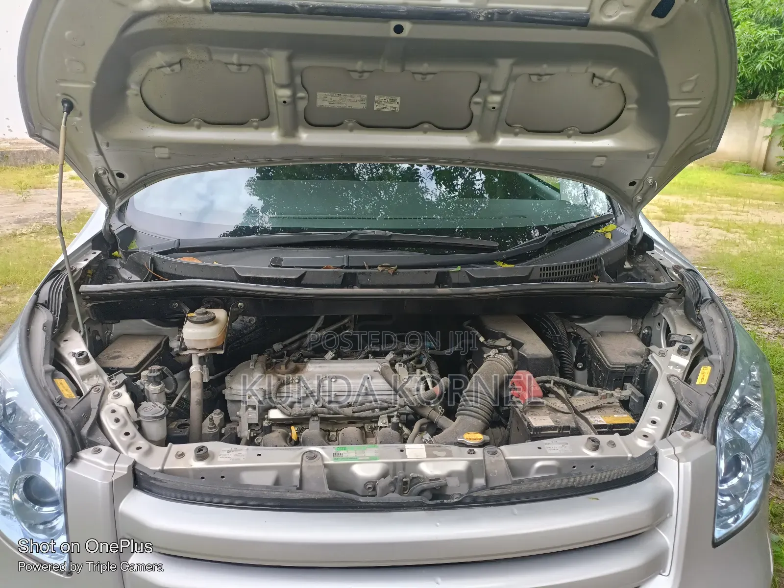 Toyota Noah 2.0 158hp FWD (7 Seater) 2008 Silver