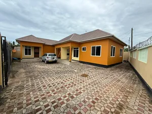 2bdrm Apartment in Dalalipapaatzseven, Kinondoni for sale