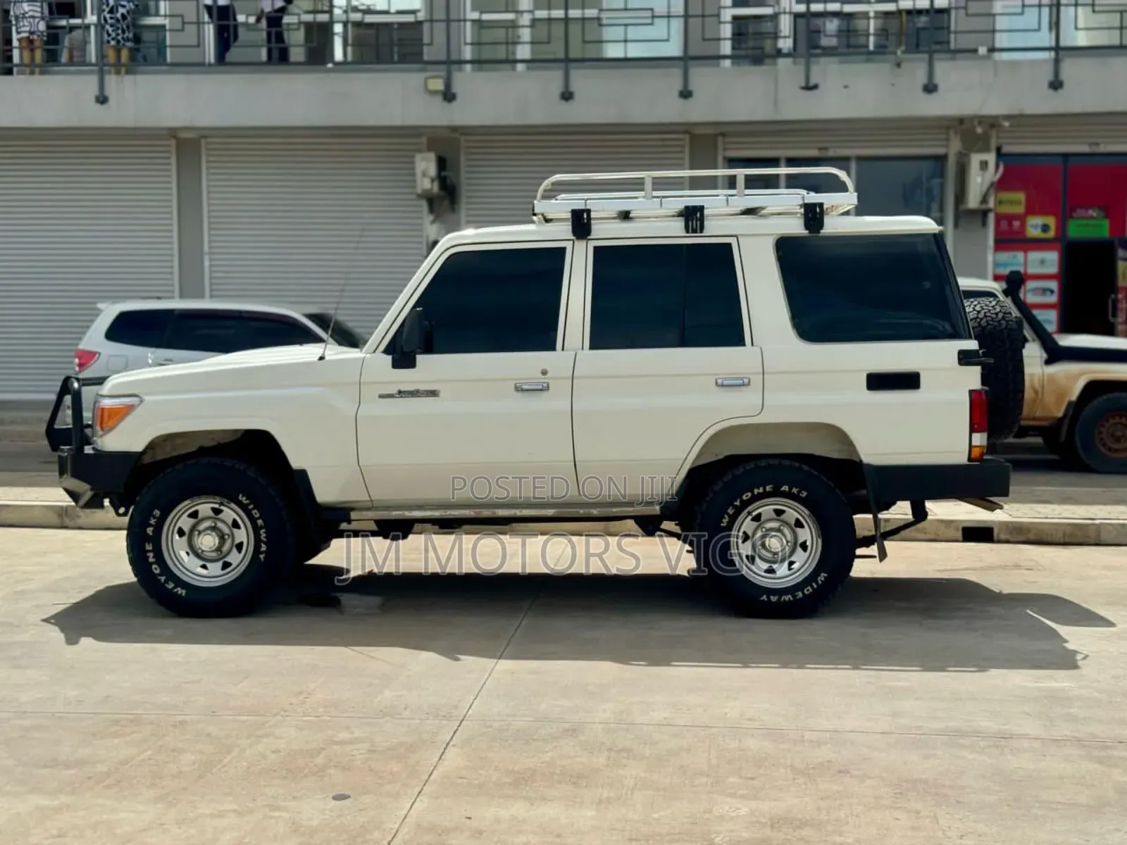 Toyota Land Cruiser 4.5 V8 DLX 2012 White
