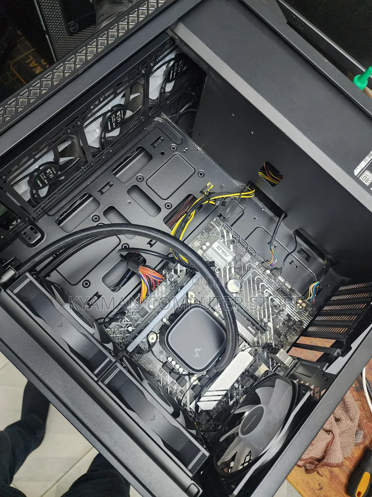 Desktop Computer Asus 8GB Intel Core I7 SSHD (Hybrid) 1T
