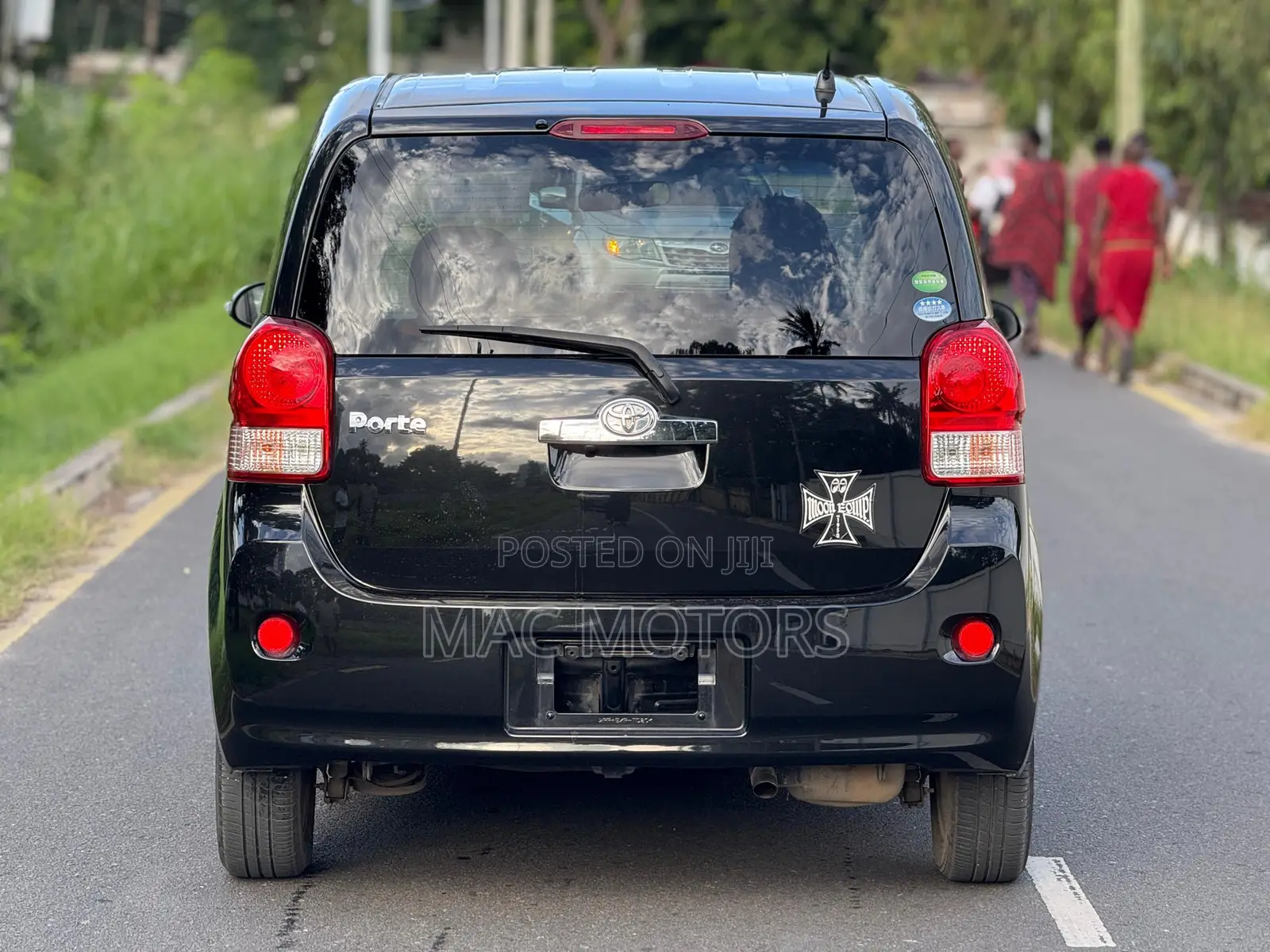 Toyota Porte 2014 Black