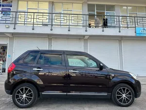 Mazda Verisa 2009 Beige