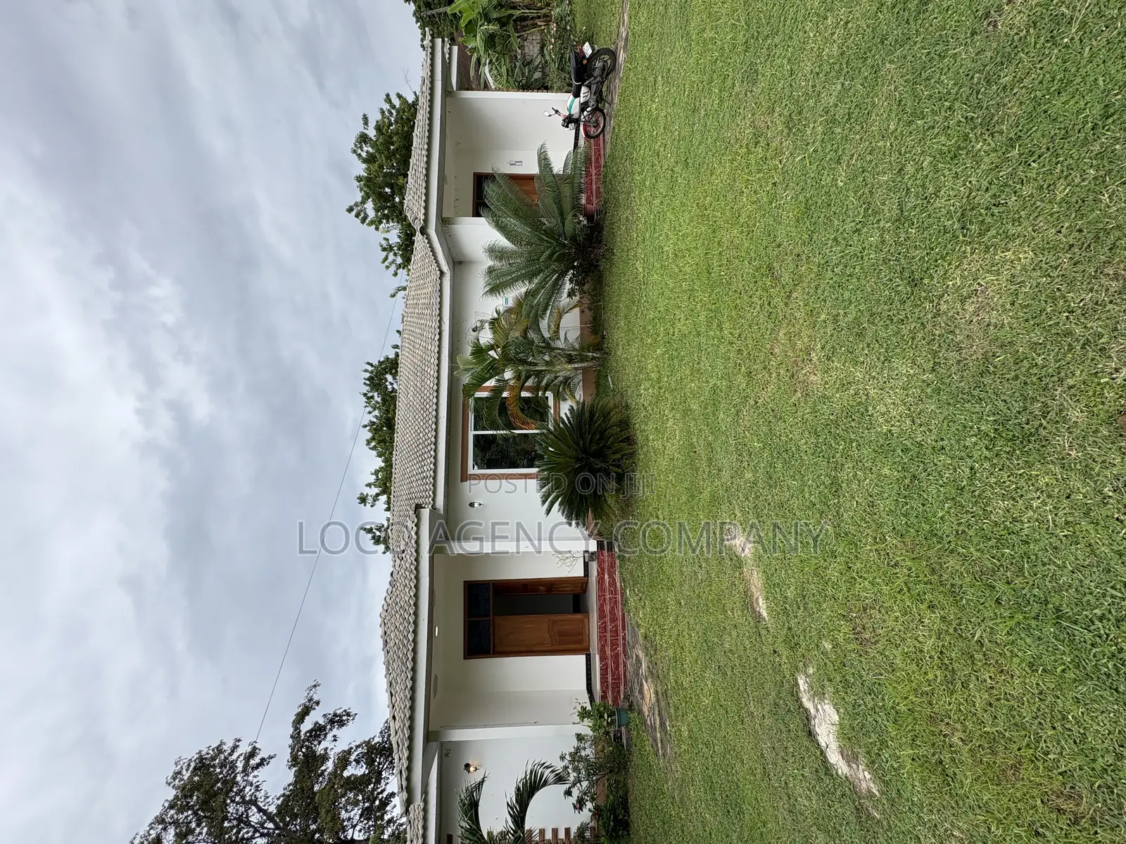 2bdrm Villa in Trusted Real Estate, Oyster Bay for rent