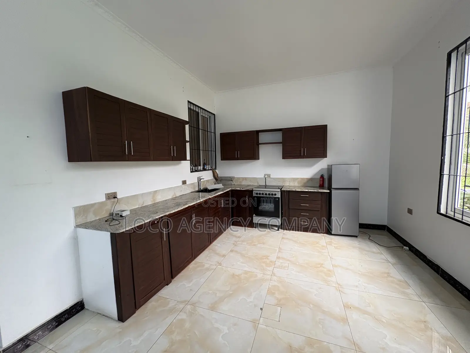 2bdrm Villa in Trusted Real Estate, Oyster Bay for rent