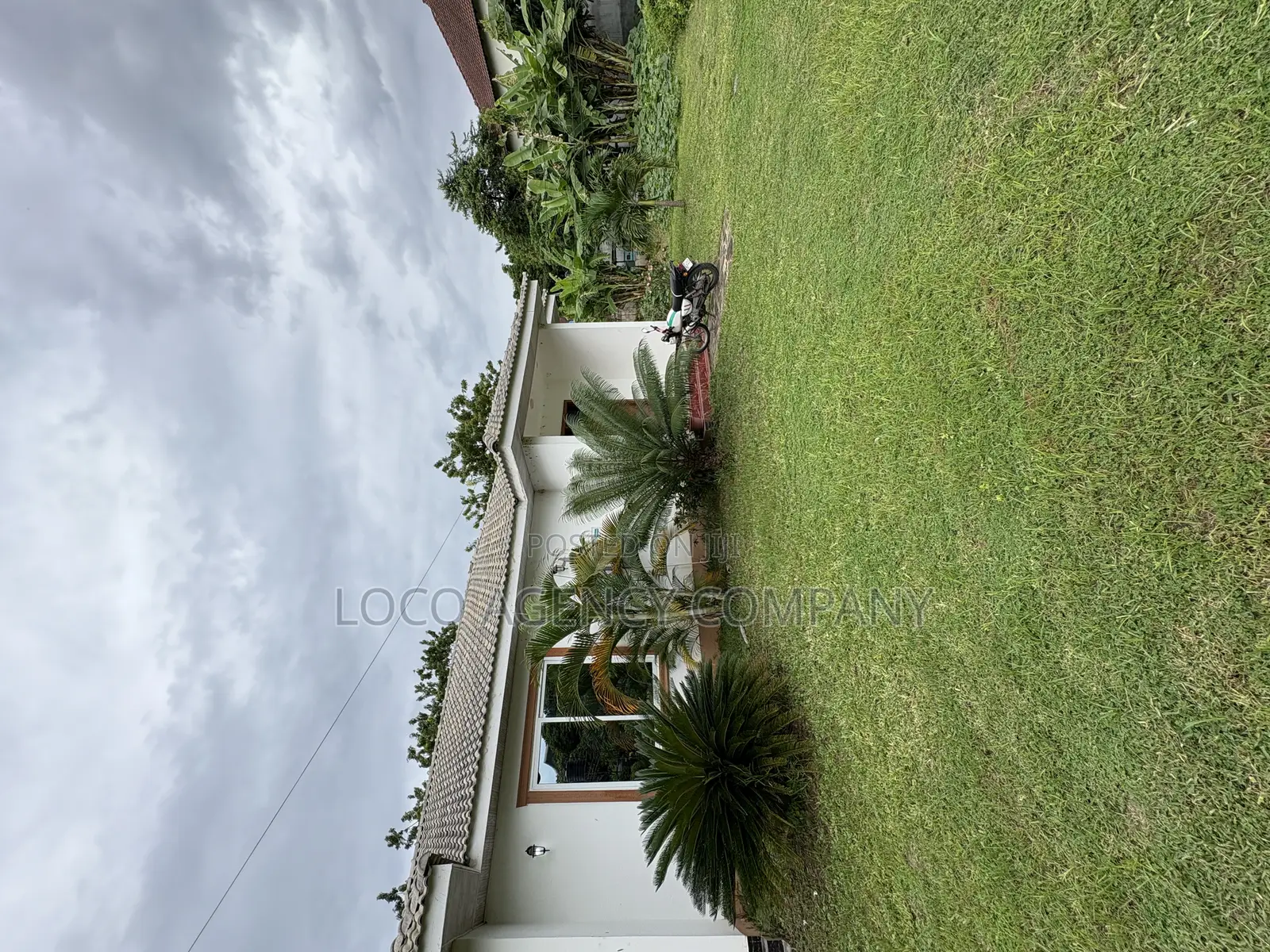 2bdrm Villa in Trusted Real Estate, Oyster Bay for rent