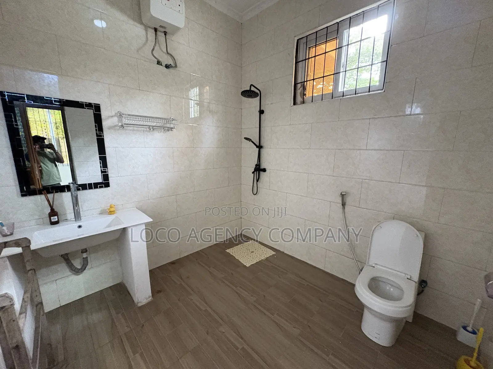 2bdrm Villa in Trusted Real Estate, Oyster Bay for rent