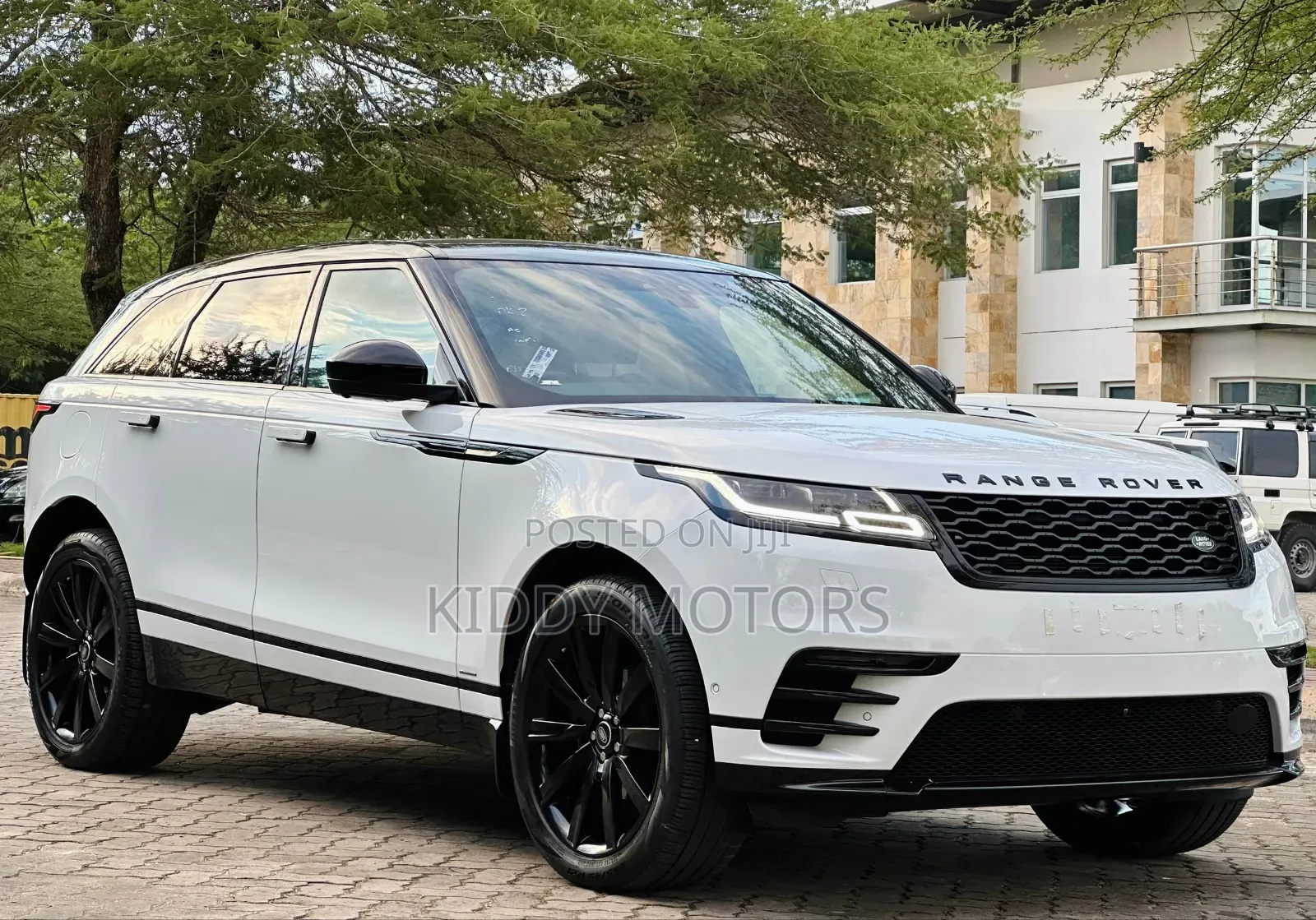 Land Rover Range Rover Velar 2018 Pearl