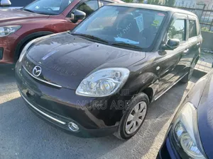 Photo - Mazda Verisa 2011 Purple