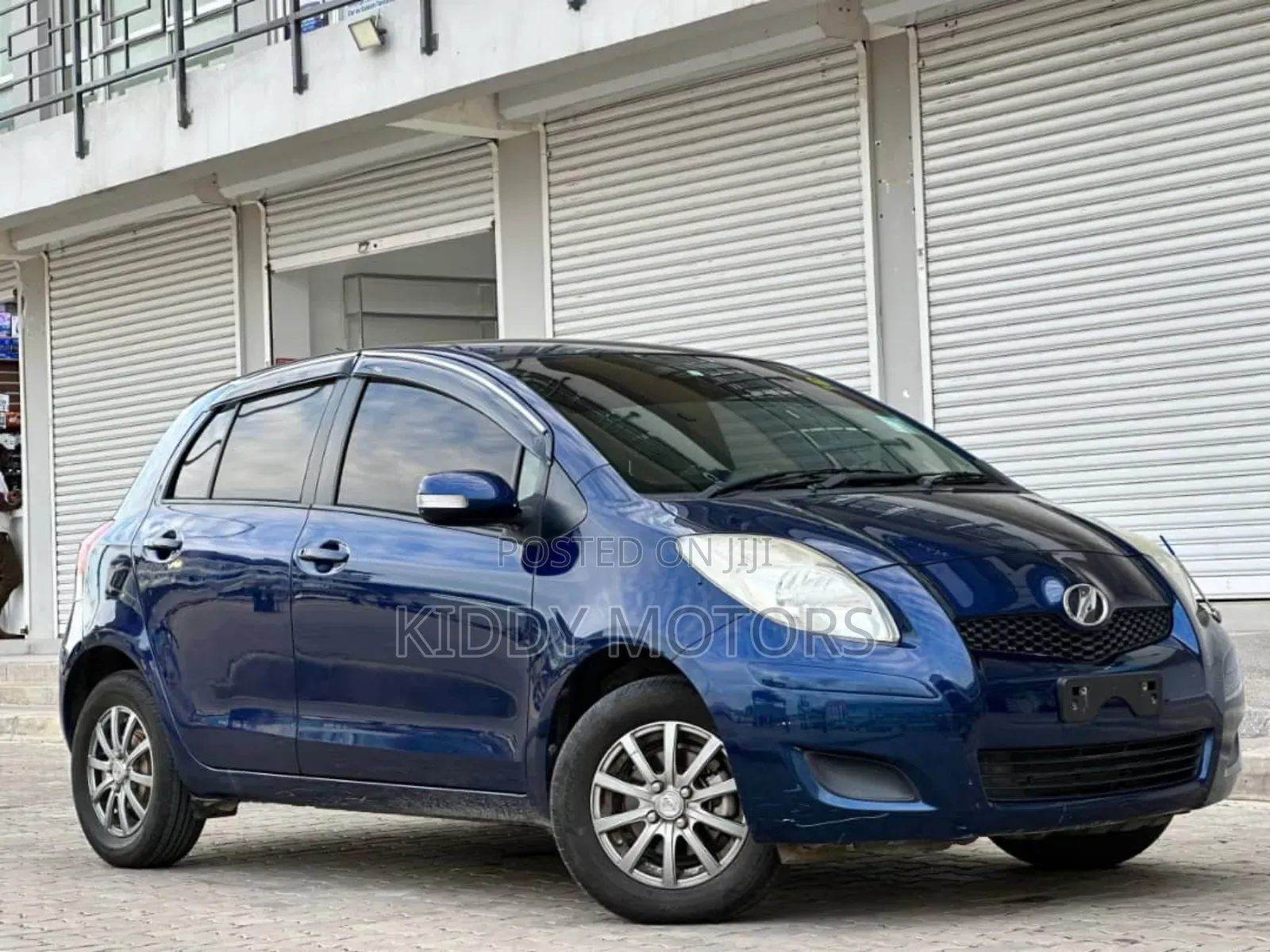Toyota Ractis 2012 Black