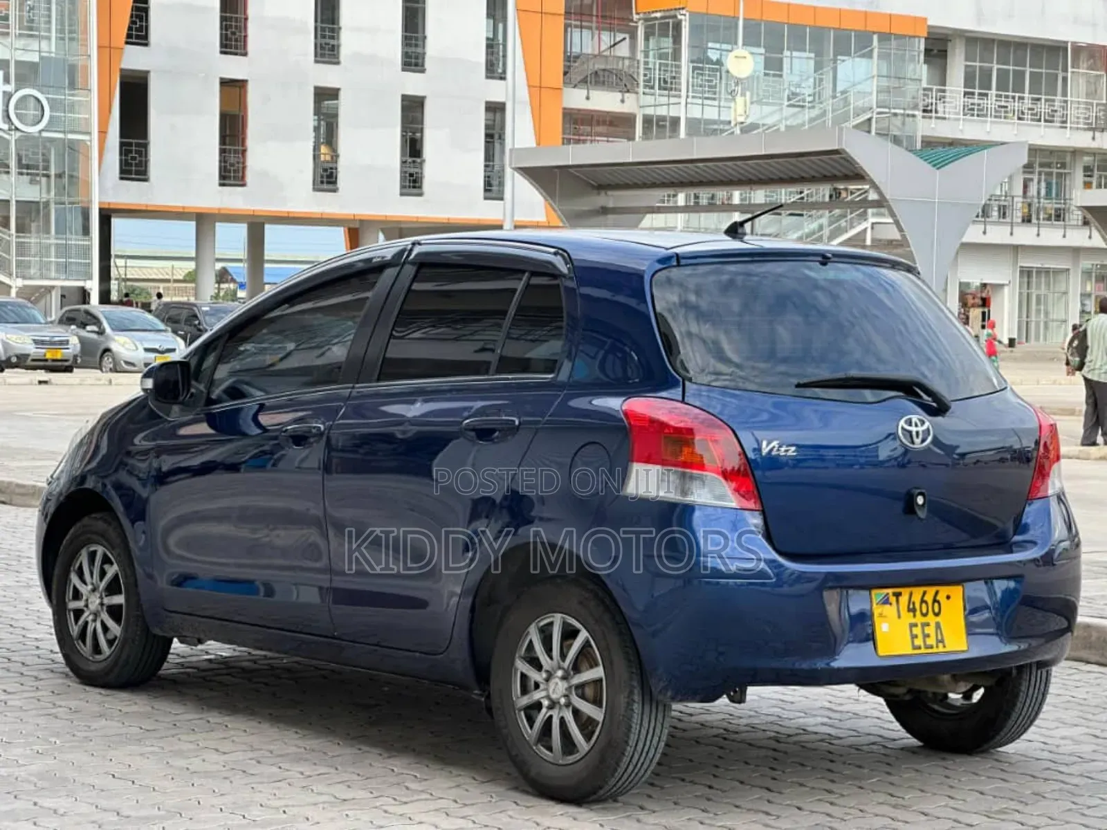 Toyota Ractis 2012 Black