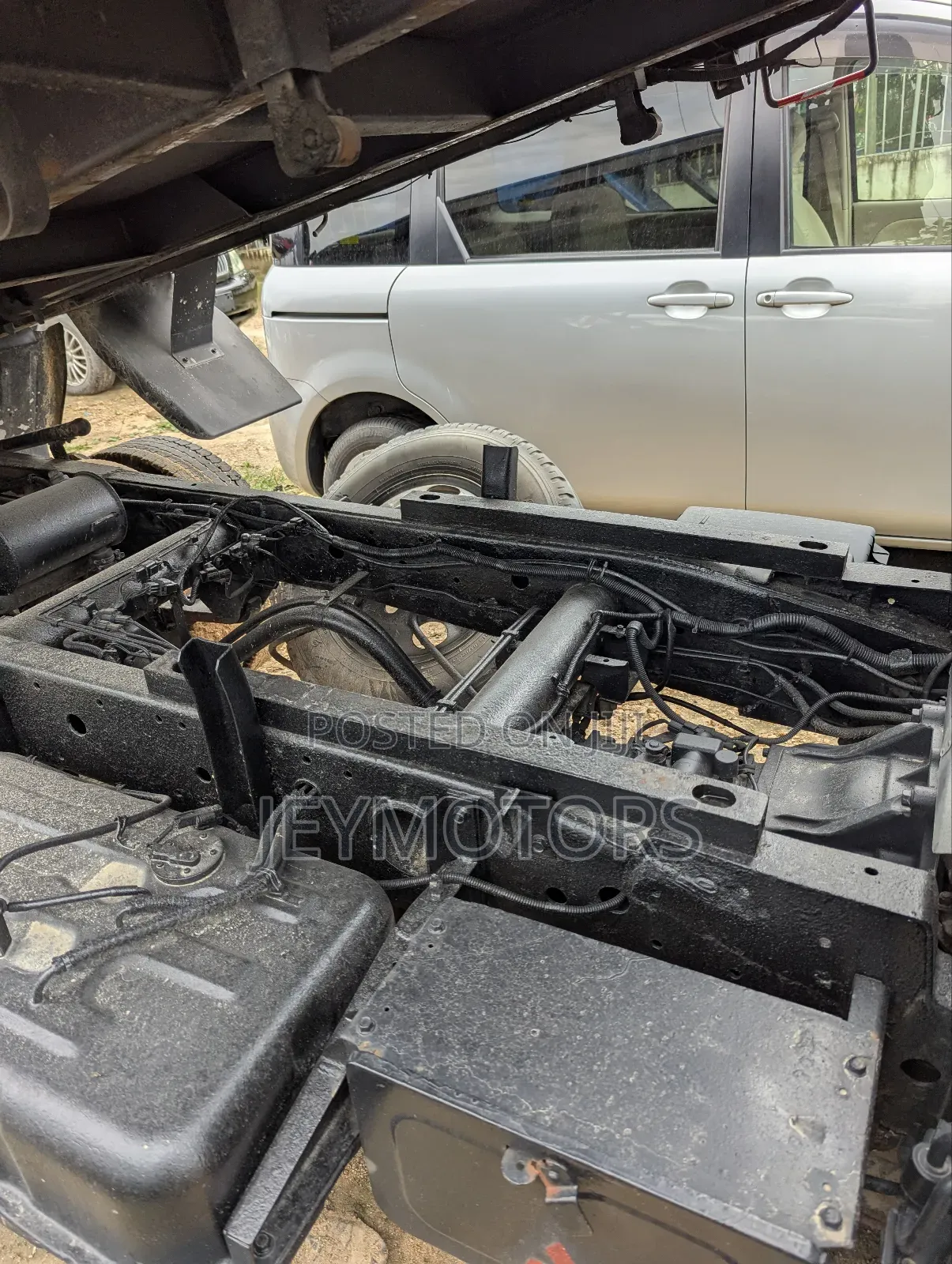 Mitsubishi Canter ( Chasis)