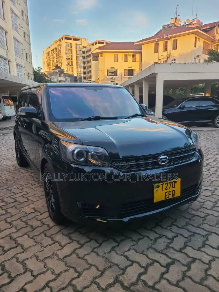 Toyota Corolla Rumion 2010 Black