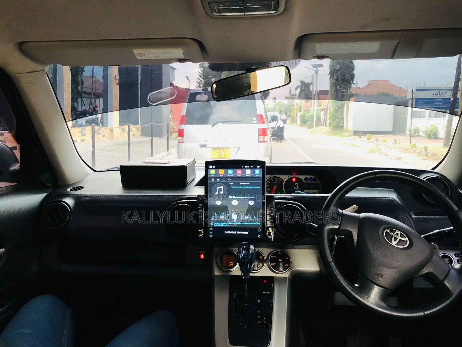 Toyota Corolla Rumion 2012 Black