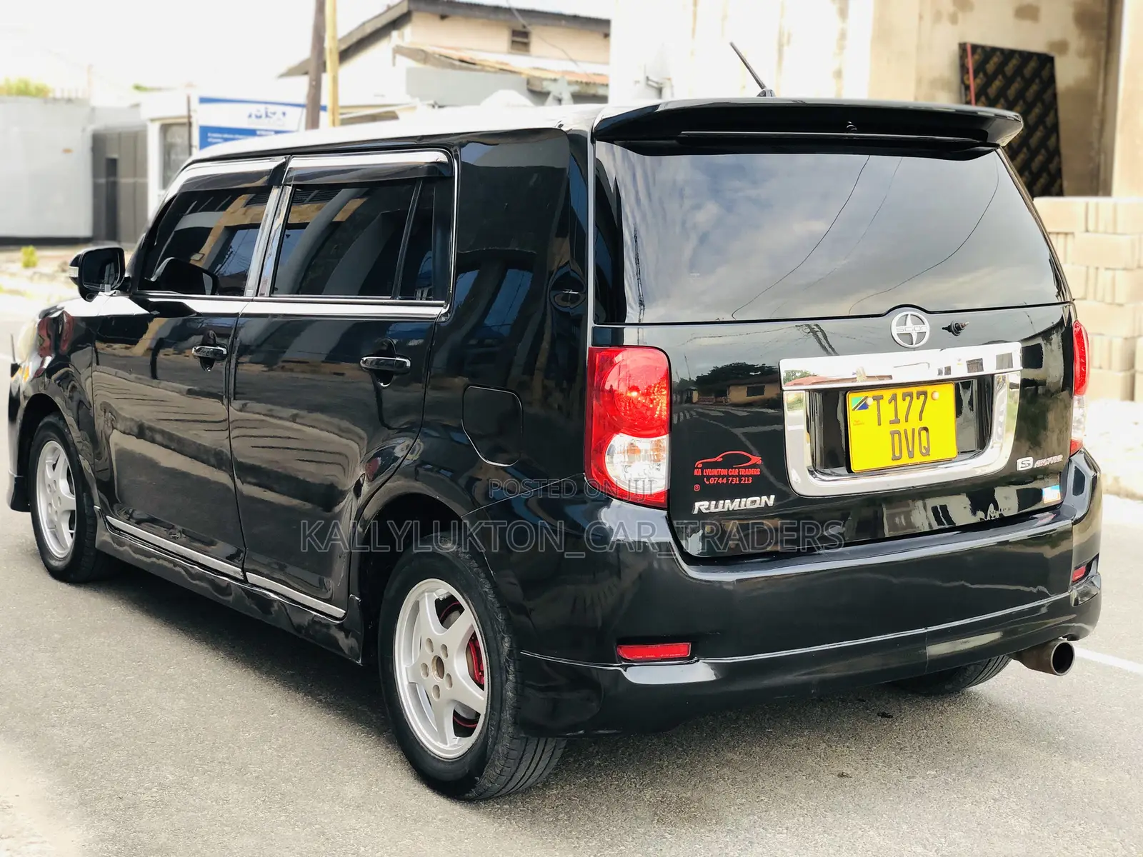 Toyota Corolla Rumion 2012 Black