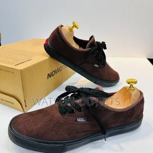 Classically Leather Simpos