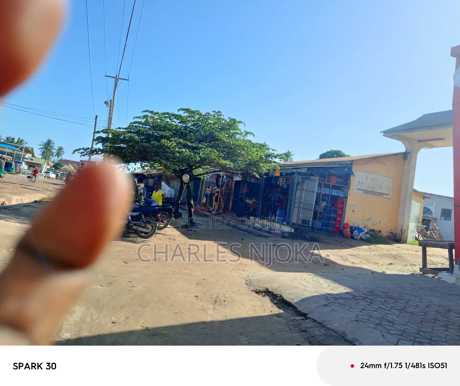 Fremu 35 Na Ukumbi Zinauzwa Ukonga Moshibar.