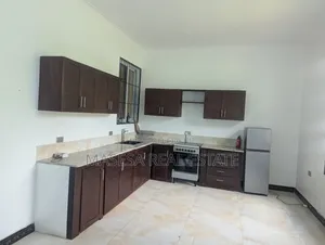 2bdrm Villa in Oyster Bay for rent