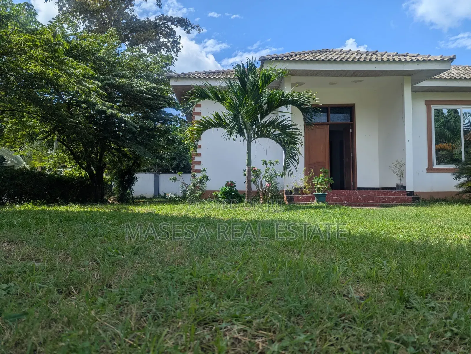 2bdrm Villa in Oyster Bay for rent