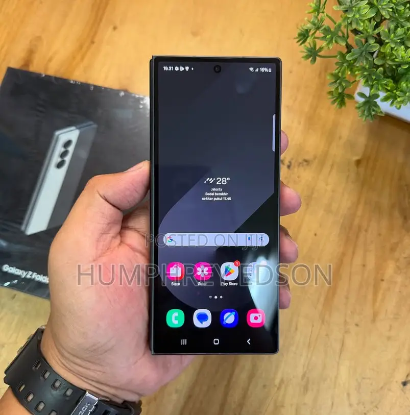 New Samsung Galaxy Z Fold6 256 GB Black