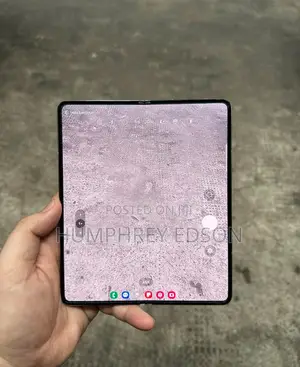 New Samsung Galaxy Z Fold4 256 GB Gold