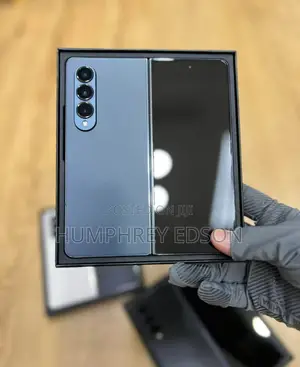New Samsung Galaxy Z Fold4 256 GB Gray