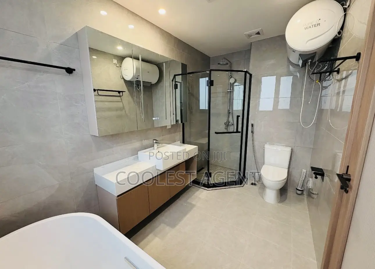 3bdrm Apartment in Coolest Estate, Masaki for sale
