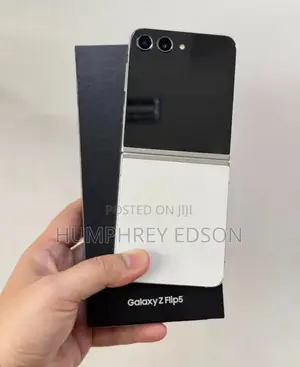 New Samsung Galaxy Z Flip5 256 GB