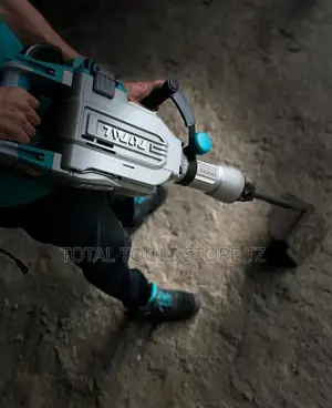Total Demolition Breaker 1700w