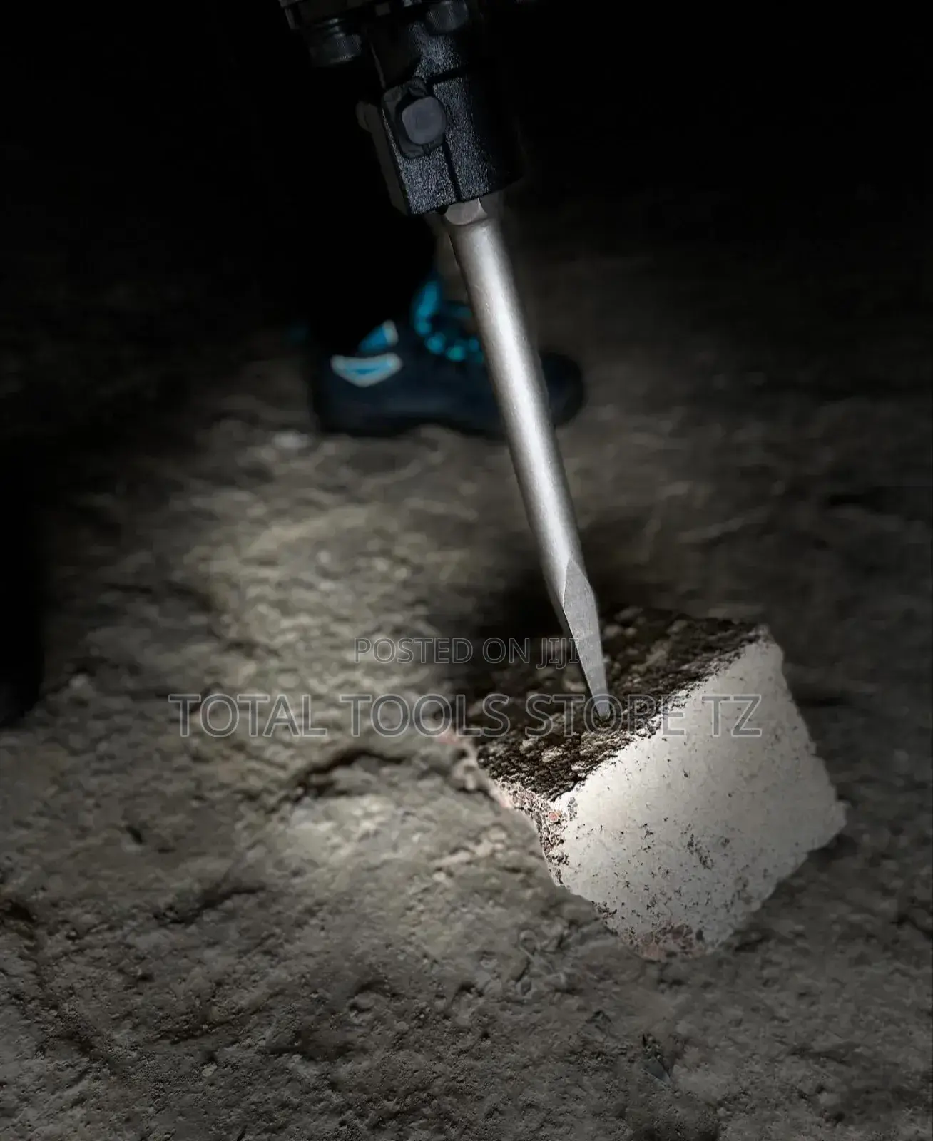 Total Demolition Breaker 1700w
