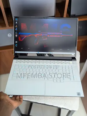 New Laptop Dell Alienware 17 R3 16GB Intel Core I7 SSD 1T