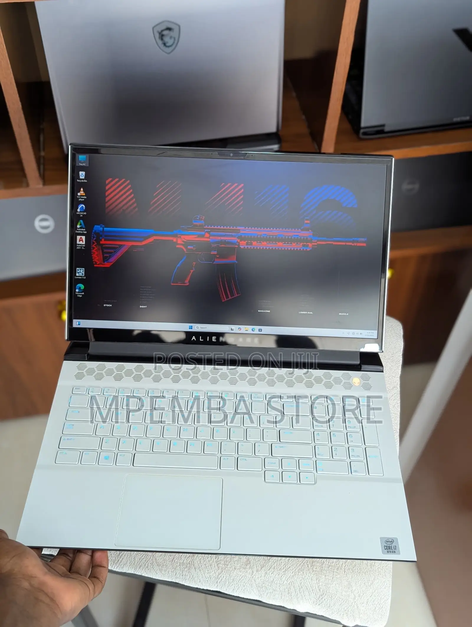 New Laptop Dell Alienware 17 R3 16GB Intel Core I7 SSD 1T