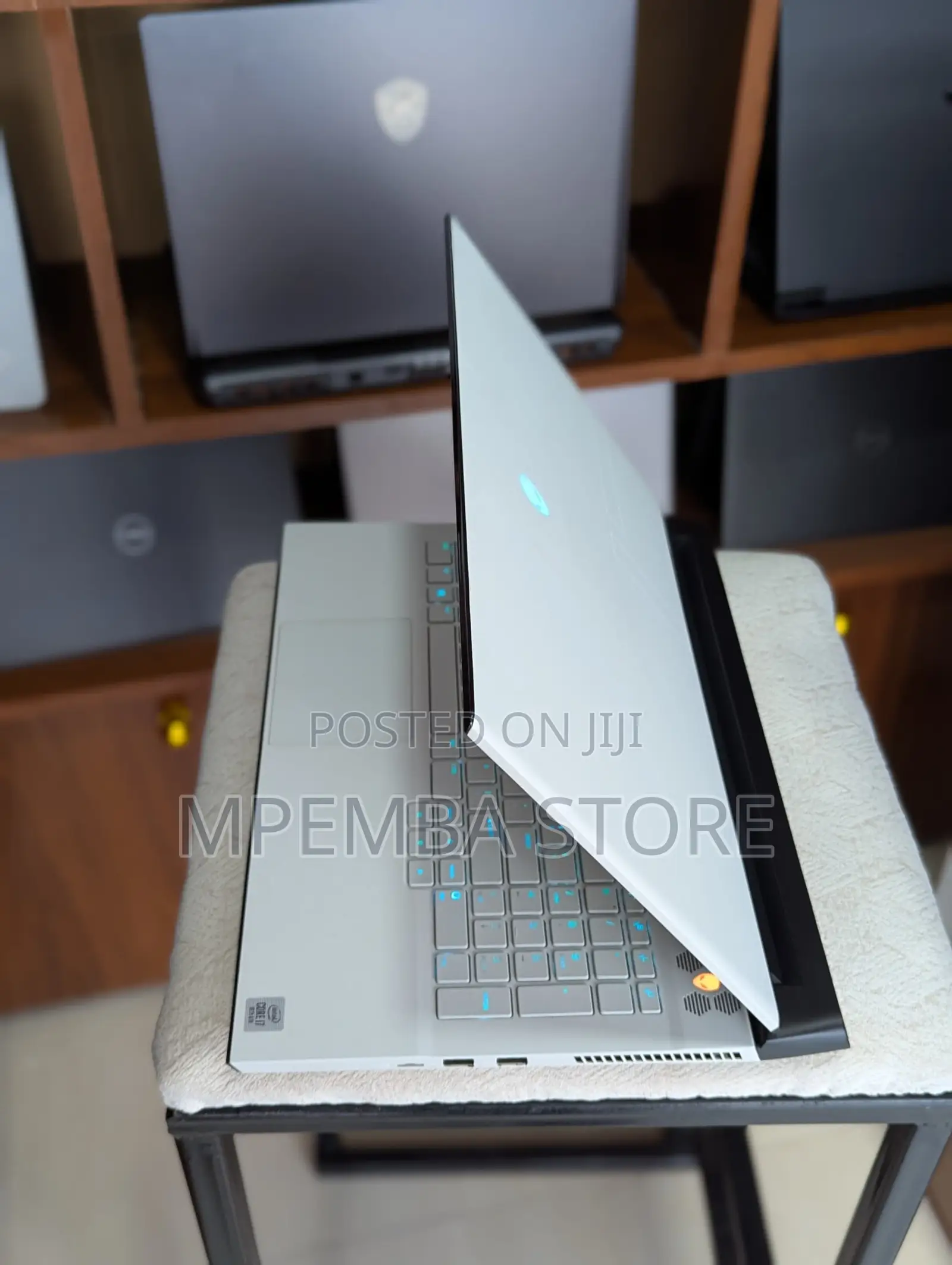 New Laptop Dell Alienware 17 R3 16GB Intel Core I7 SSD 1T
