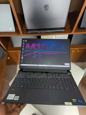 New Laptop Dell G15 5535 16GB Intel Core i7 SSD 1T